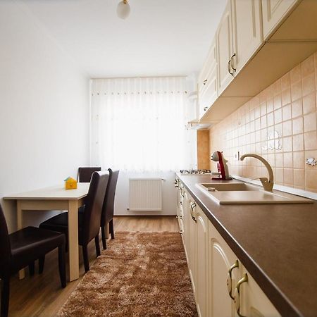 Bright & Elegant Central Apartment Oradea Eksteriør billede
