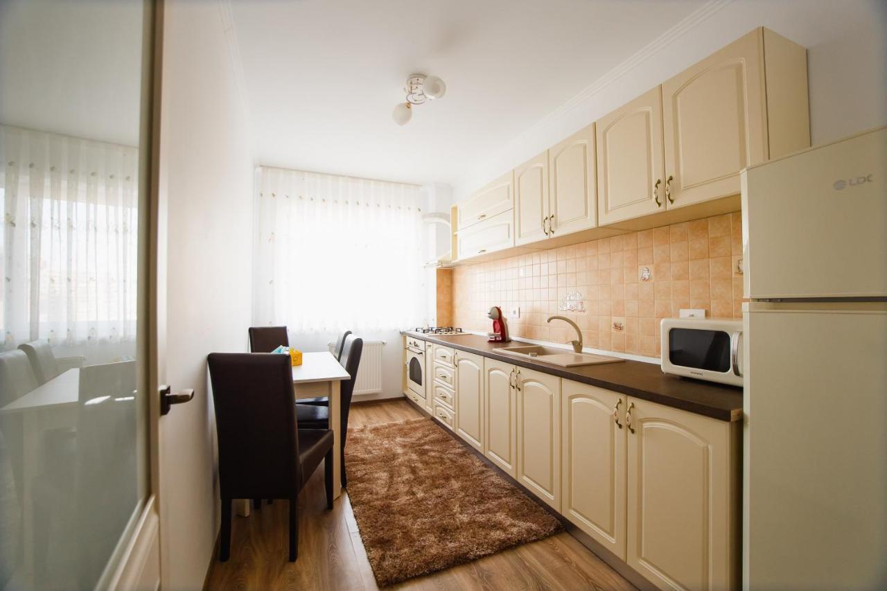Bright & Elegant Central Apartment Oradea Eksteriør billede