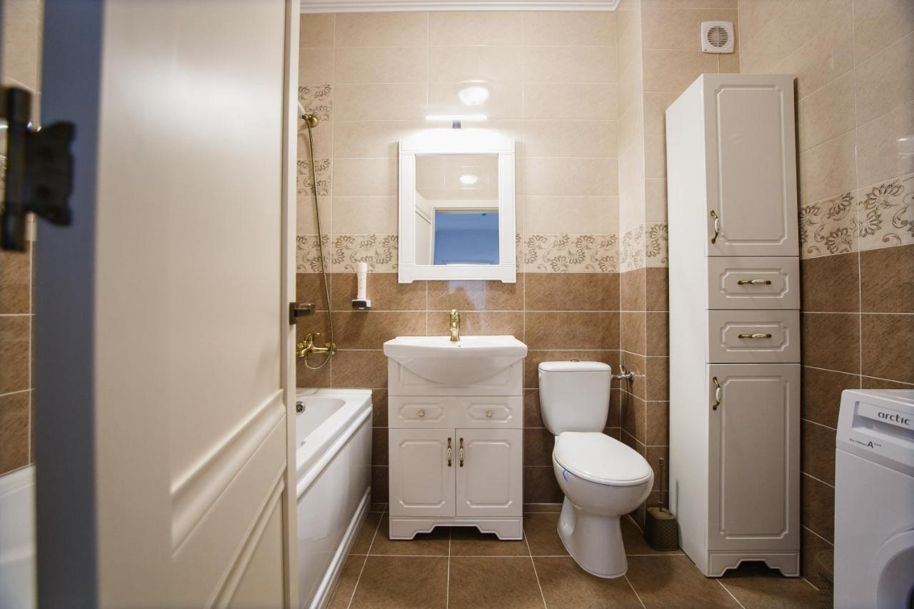 Bright & Elegant Central Apartment Oradea Eksteriør billede