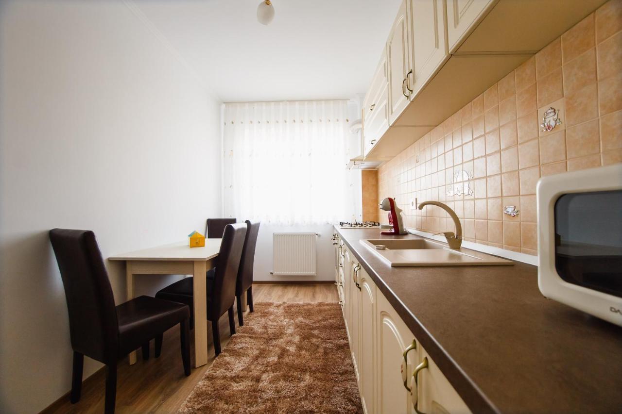 Bright & Elegant Central Apartment Oradea Eksteriør billede